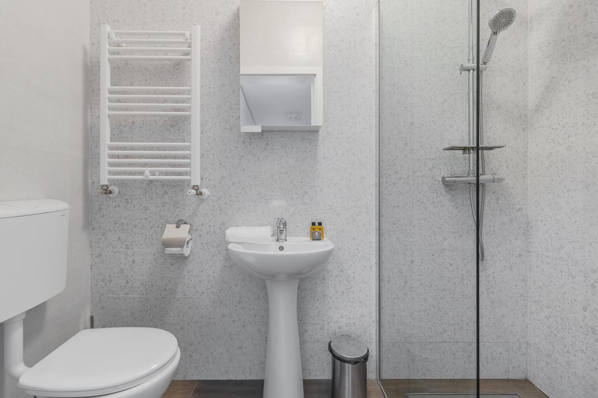 Ferienwohnung Pure Flat Oradea Exterior foto