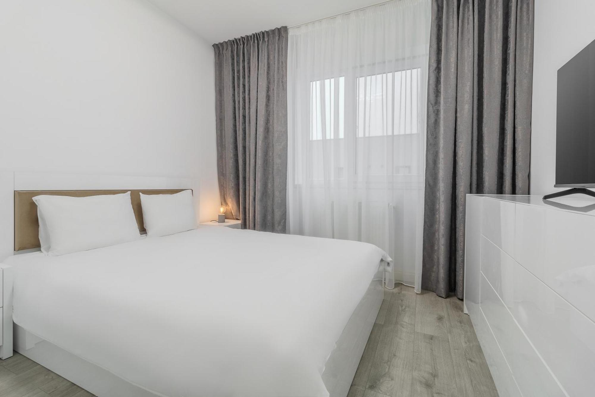 Ferienwohnung Pure Flat Oradea Exterior foto